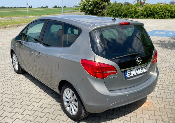 Opel Meriva cena 42900 przebieg: 77800, rok produkcji 2016 z Szczecin małe 172